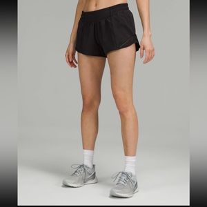 Hotty hot low rise 2.5” shorts